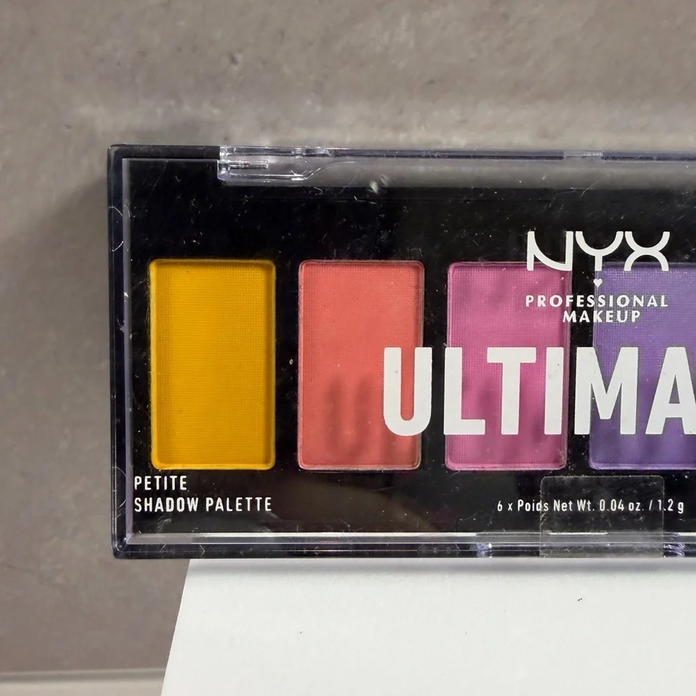 NYX compact palette